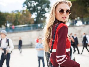 A Wonderfully Worn Bridal Lehenga Makes All The Bride Look Appealing